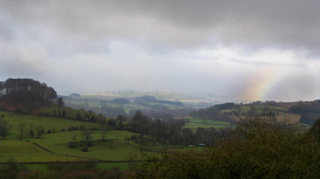 グレート・ロウズリーHillside Haven, Panoramic Views Nr Bakewellアパートメント エクステリア 写真